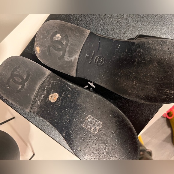 Chanel black slides - Picture 2 of 4